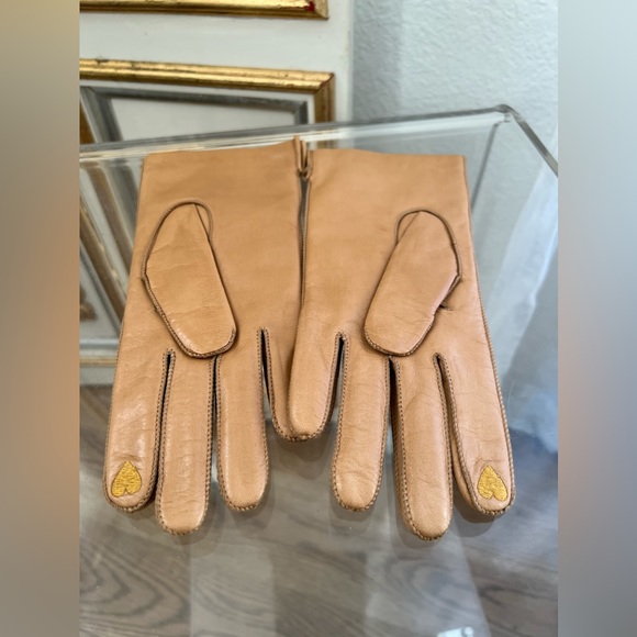 Italian leather touchscreen gloves - Picture 7 of 8